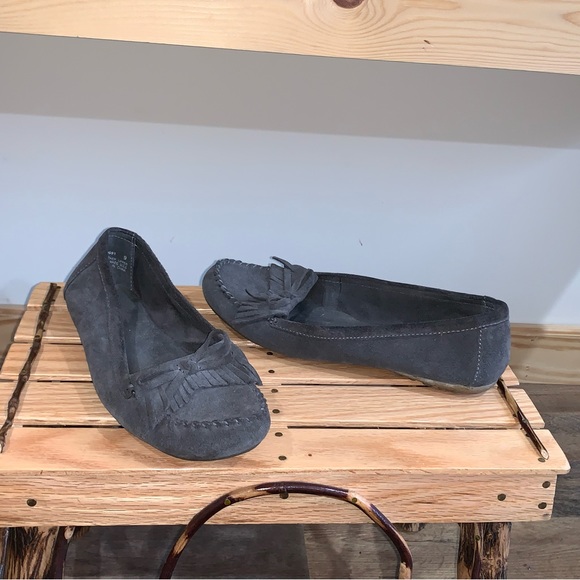 Minne Tonka gray leather upper suede moccasins shoes size 9 - Picture 1 of 5